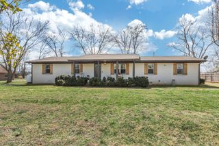 1261 Harrison Rd, Murfreesboro, TN 37128