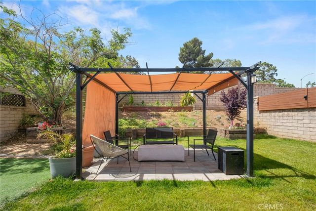 2634 Nandina Drive, Palmdale, CA 93550