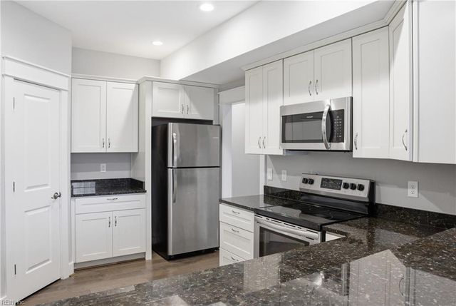 4311 Alvah Martin WAY, Chesapeake, VA 23324