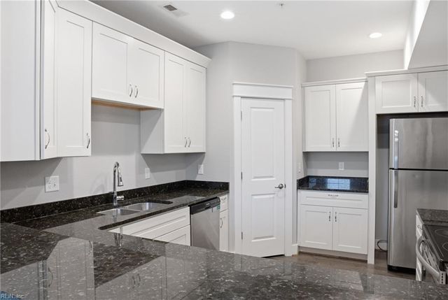 4311 Alvah Martin WAY, Chesapeake, VA 23324