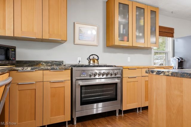 81 Cherry Drive NW, North Canton, OH 44720