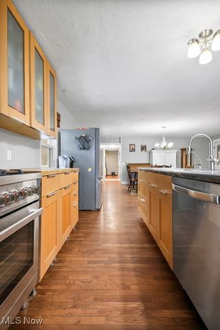 81 Cherry Drive NW, North Canton, OH 44720