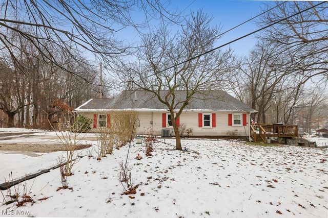 81 Cherry Drive NW, North Canton, OH 44720