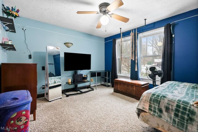 81 Cherry Drive NW, North Canton, OH 44720