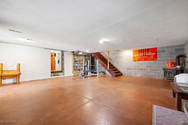 81 Cherry Drive NW, North Canton, OH 44720