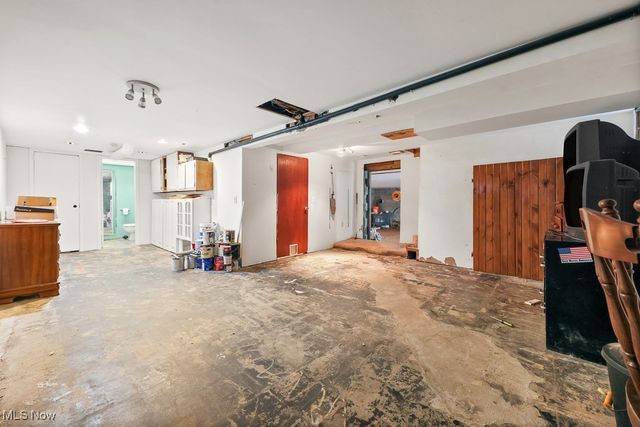 81 Cherry Drive NW, North Canton, OH 44720