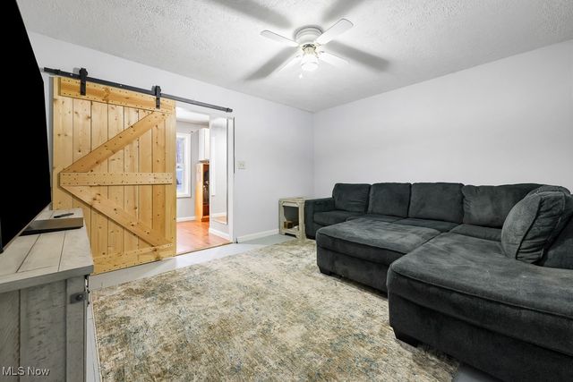 81 Cherry Drive NW, North Canton, OH 44720