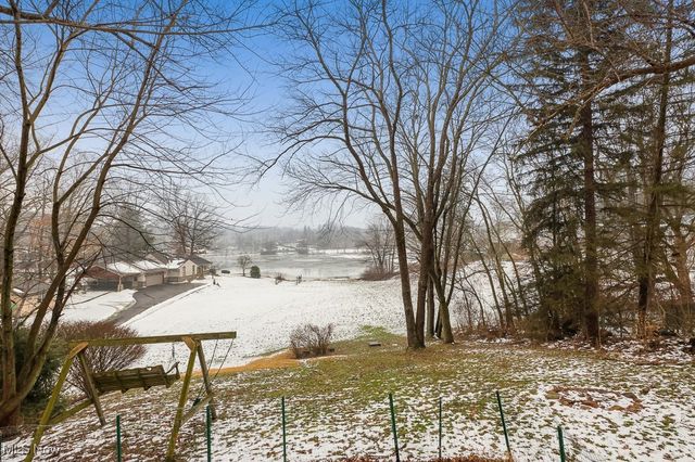 81 Cherry Drive NW, North Canton, OH 44720