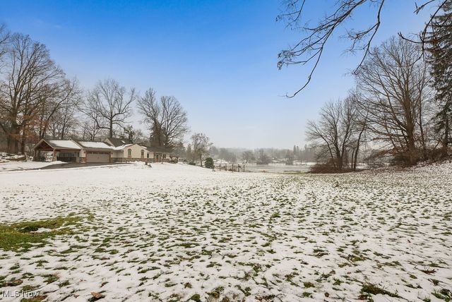 81 Cherry Drive NW, North Canton, OH 44720