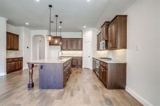 225 Palmerston Drive, Aledo, TX 76008