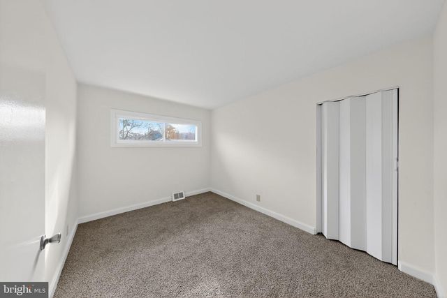 68 SAXTON RD, Dover, DE 19901