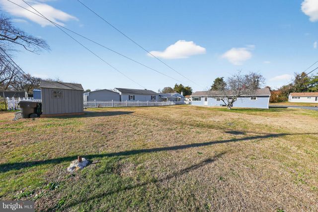 68 SAXTON RD, Dover, DE 19901