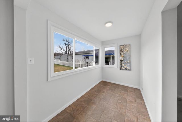 68 SAXTON RD, Dover, DE 19901