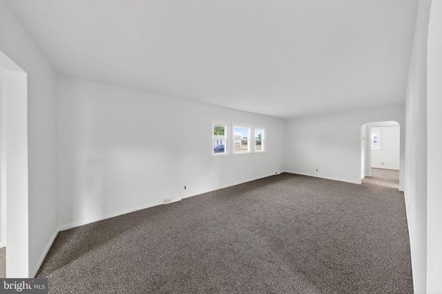 68 SAXTON RD, Dover, DE 19901