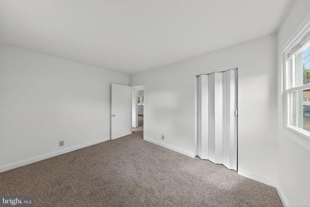 68 SAXTON RD, Dover, DE 19901