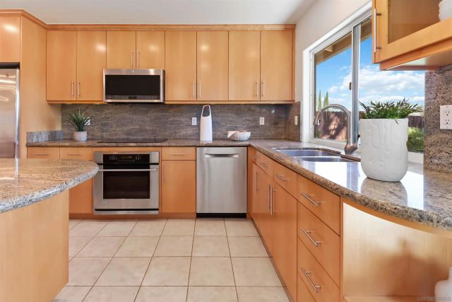 15155 Calle Juanito, San Diego, CA 92129