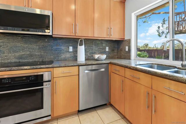 15155 Calle Juanito, San Diego, CA 92129