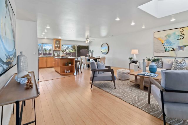 15155 Calle Juanito, San Diego, CA 92129