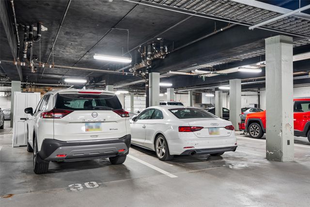 111 10th Street 406, Des Moines, IA 50309