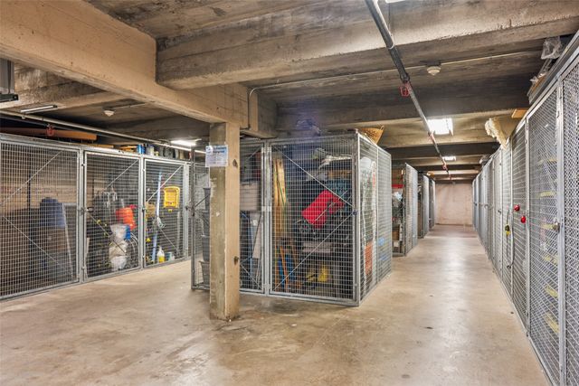 111 10th Street 406, Des Moines, IA 50309