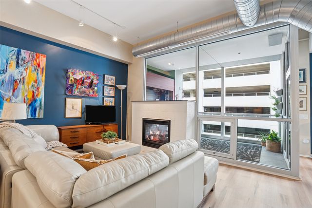 111 10th Street 406, Des Moines, IA 50309