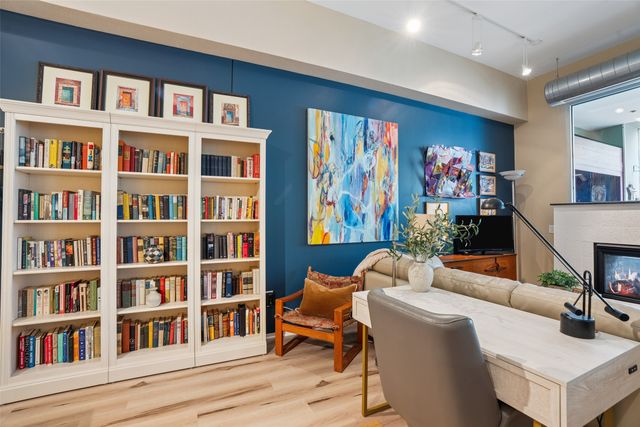 111 10th Street 406, Des Moines, IA 50309