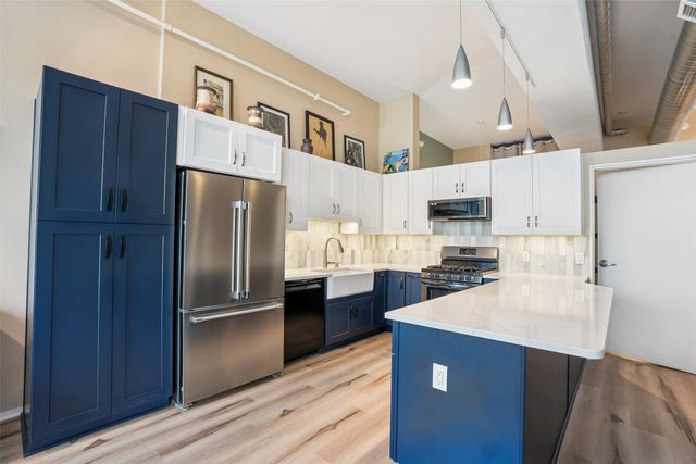 111 10th Street 406, Des Moines, IA 50309