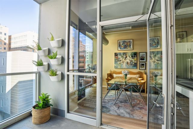 111 10th Street 406, Des Moines, IA 50309