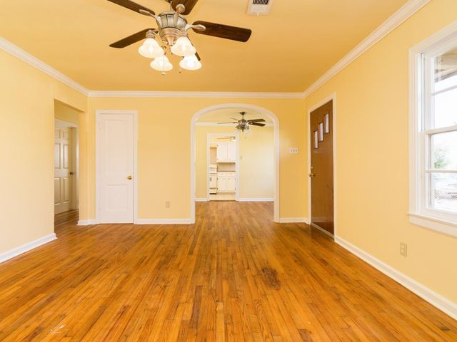 1409 Winnie Street, Galveston, TX 77550