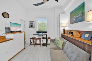 255 W 24th Street 136, Miami Beach, FL 33140