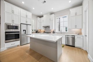 966 Dunleigh Meadows Lane, Houston, TX 77055