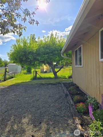 14615 Mud Run Road SE, Yelm, WA 98597