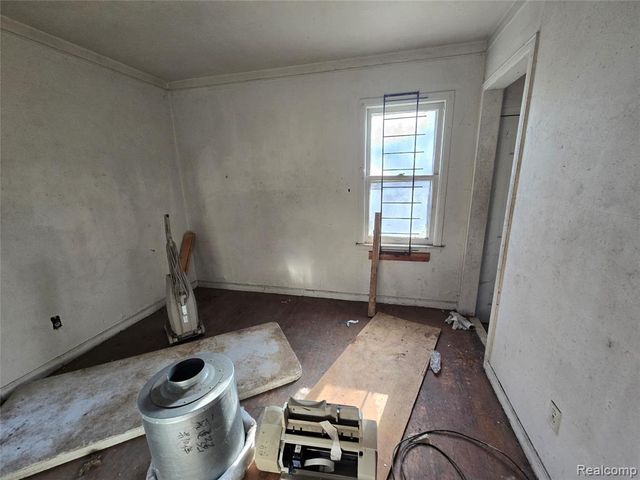 9634 Evergreen Avenue, Detroit, MI 48228