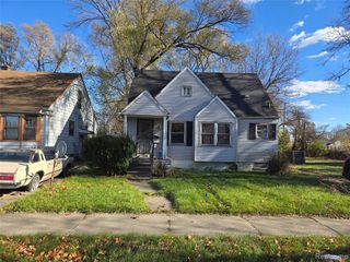 9634 Evergreen Avenue, Detroit, MI 48228