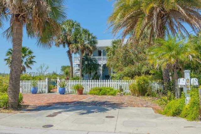 232 RIBERIA ST, St Augustine, FL 32084