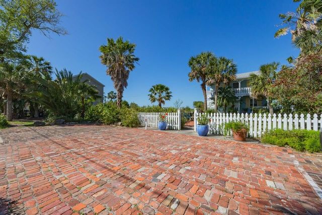 232 RIBERIA ST, St Augustine, FL 32084