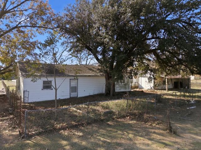 2816 OLD MARLIN Road, Waco, TX 76705