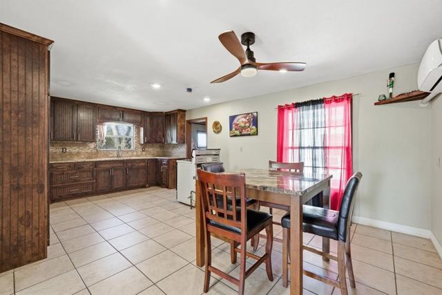 2816 OLD MARLIN Road, Waco, TX 76705