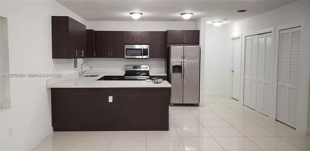 2285 NW 91 ST 0, Miami, FL 33147