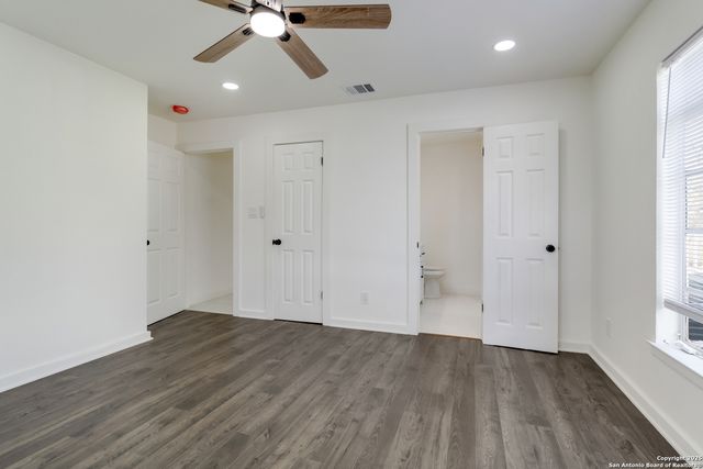 2323 E Crockett, San Antonio, TX 78202