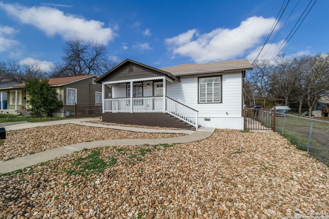 2323 E Crockett, San Antonio, TX 78202