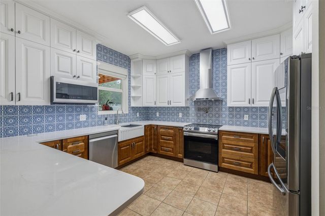 512 DUNAWAY DRIVE, Valrico, FL 33594