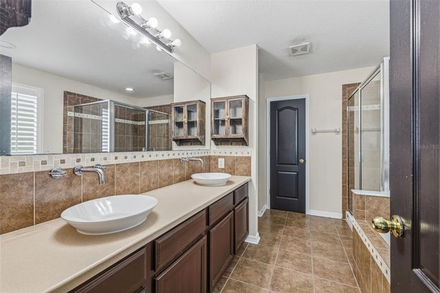 512 DUNAWAY DRIVE, Valrico, FL 33594
