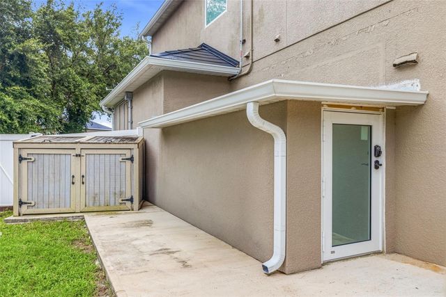 512 DUNAWAY DRIVE, Valrico, FL 33594