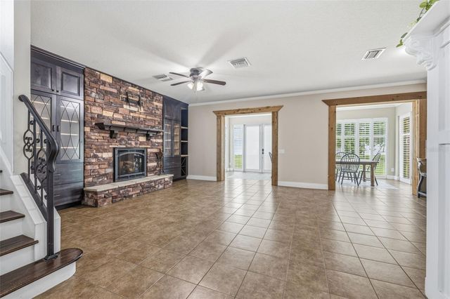 512 DUNAWAY DRIVE, Valrico, FL 33594