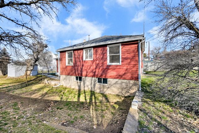 895 SULLIVAN RD, Ogden, UT 84403