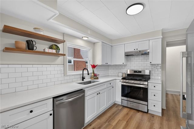 96 E Ido Avenue, Akron, OH 44301
