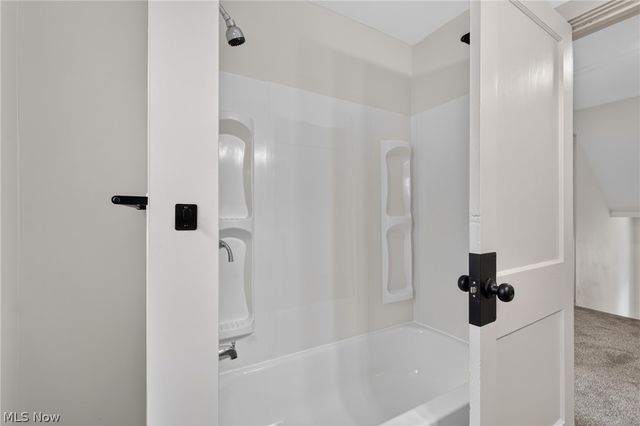96 E Ido Avenue, Akron, OH 44301