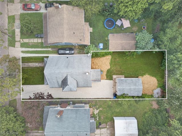 96 E Ido Avenue, Akron, OH 44301