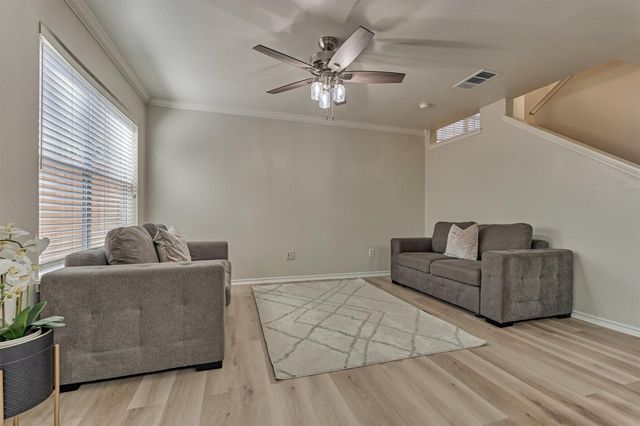 111 N Villa Oaks Drive, The Woodlands, TX 77382